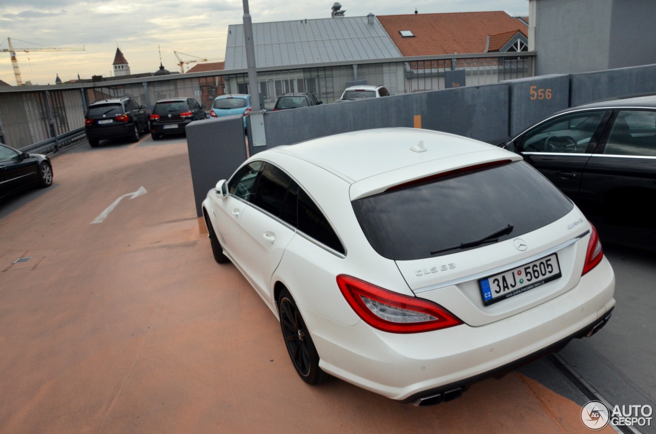 Mercedes-Benz CLS 63 AMG X218 Shooting Brake