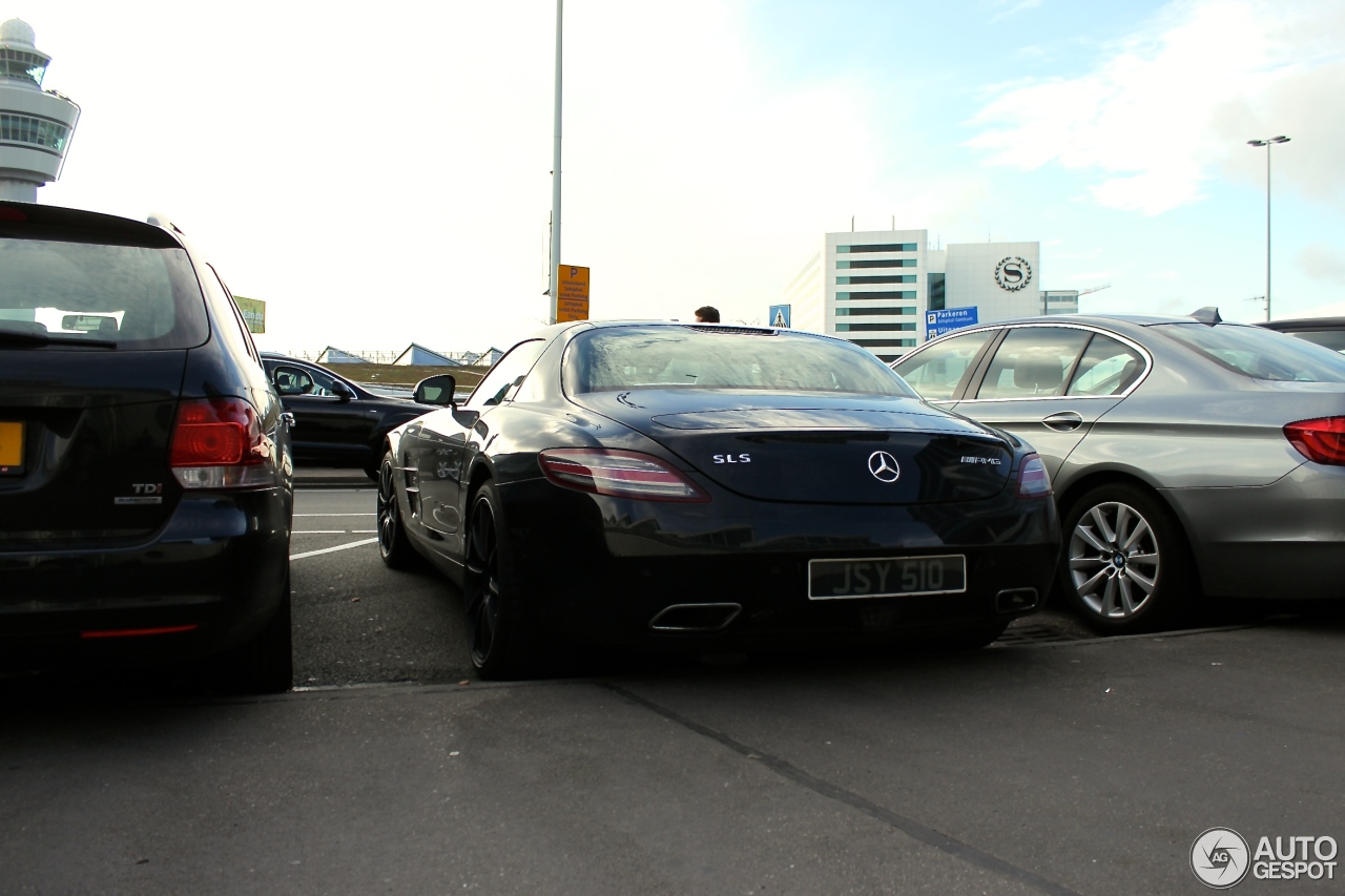 Mercedes-Benz SLS AMG