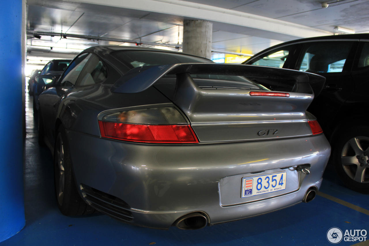 Porsche 996 GT2