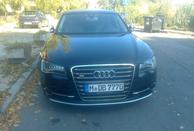 Audi S8 D4