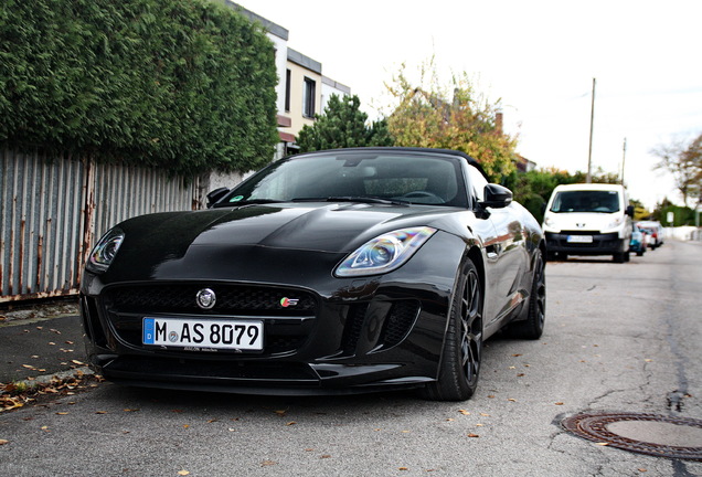 Jaguar F-TYPE S Convertible