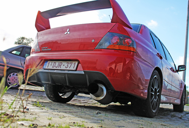 Mitsubishi Lancer Evolution IX