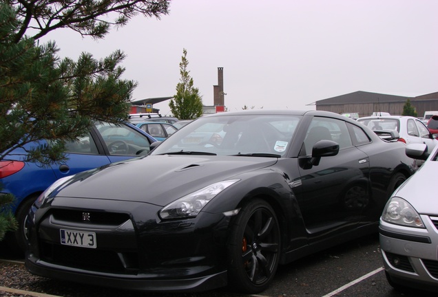 Nissan GT-R