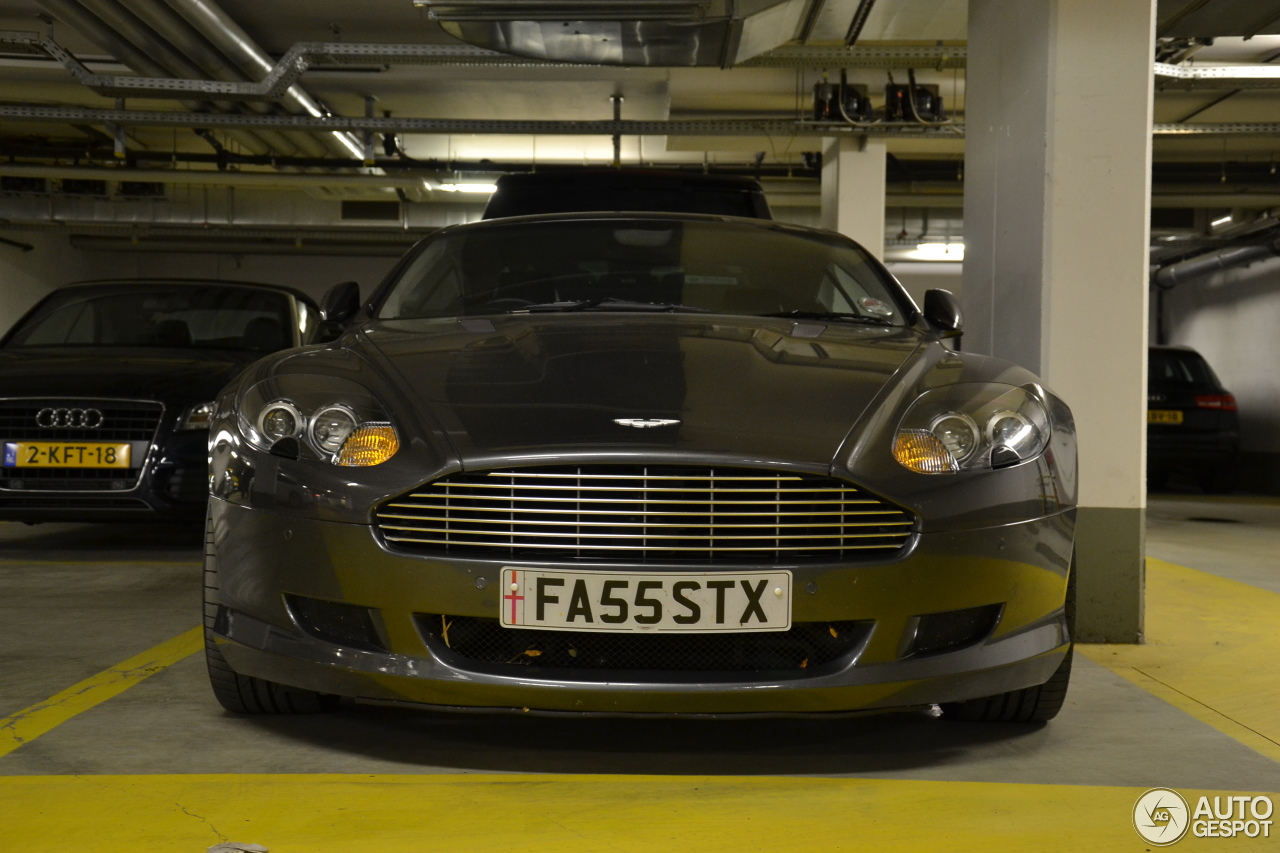 Aston Martin DB9