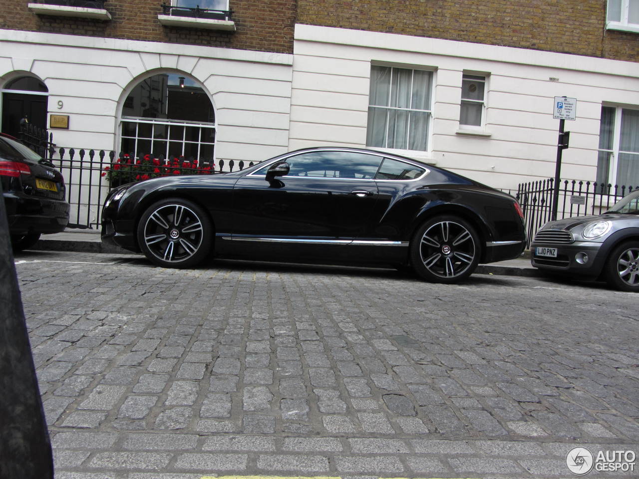 Bentley Continental GT V8