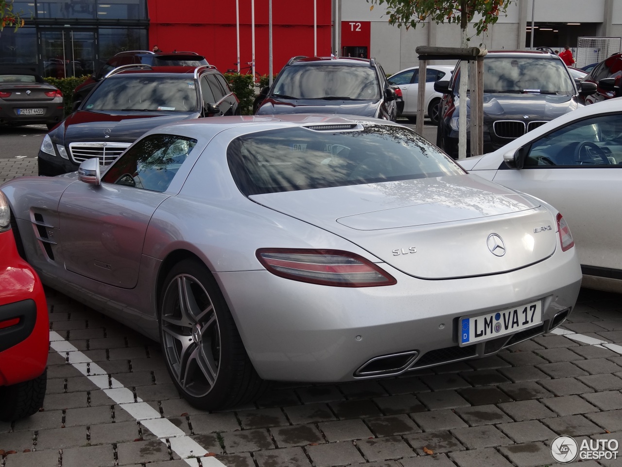 Mercedes-Benz SLS AMG