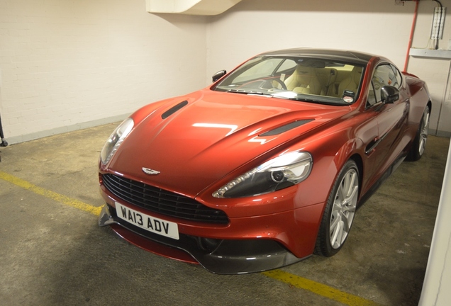 Aston Martin Vanquish 2013