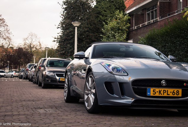 Jaguar F-TYPE S Convertible