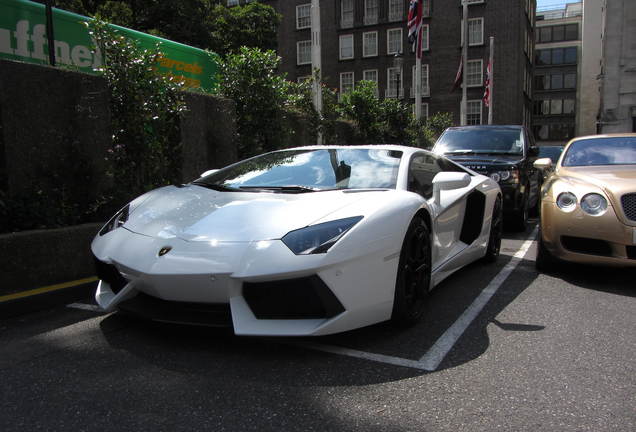 Lamborghini Aventador LP700-4