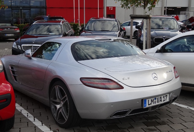 Mercedes-Benz SLS AMG