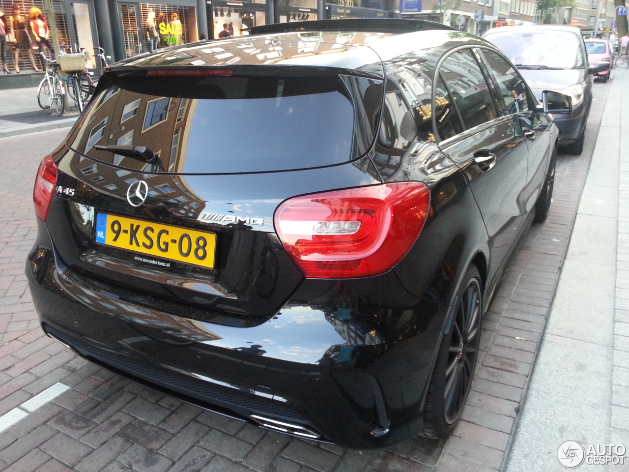 Mercedes-Benz A 45 AMG