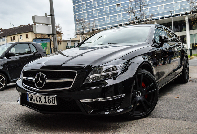 Mercedes-Benz CLS 63 AMG X218 Shooting Brake