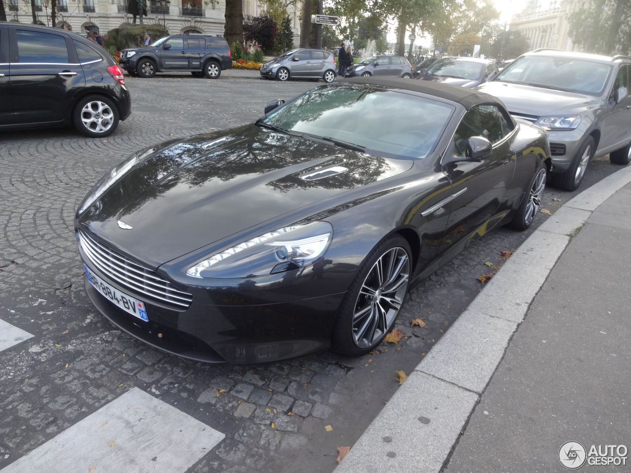 Aston Martin Virage Volante 2011