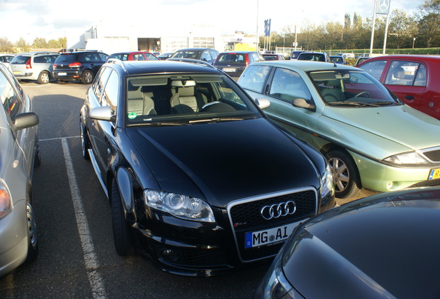 Audi RS4 Avant B7