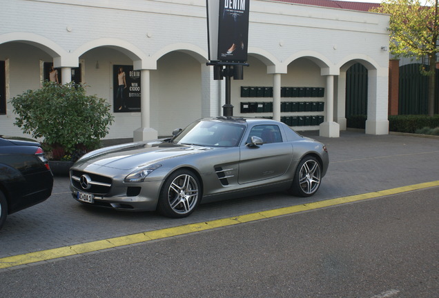 Mercedes-Benz SLS AMG