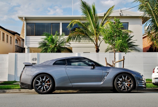 Nissan GT-R 2011