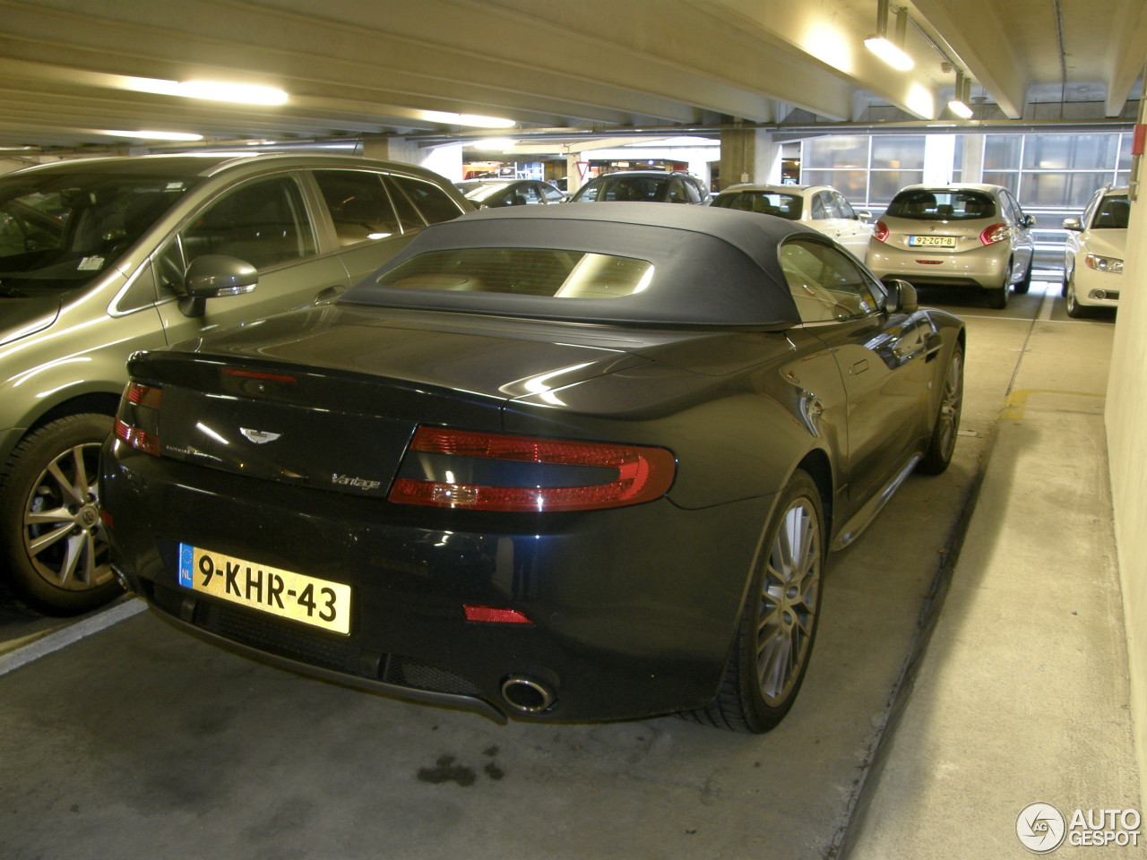 Aston Martin V8 Vantage Roadster