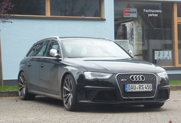 Audi RS4 Avant B8