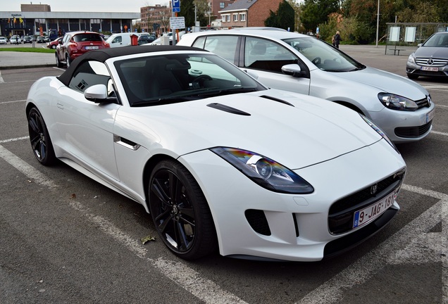 Jaguar F-TYPE S V8 Convertible