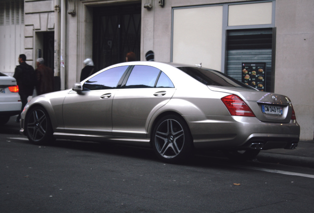 Mercedes-Benz S 63 AMG W221 2011