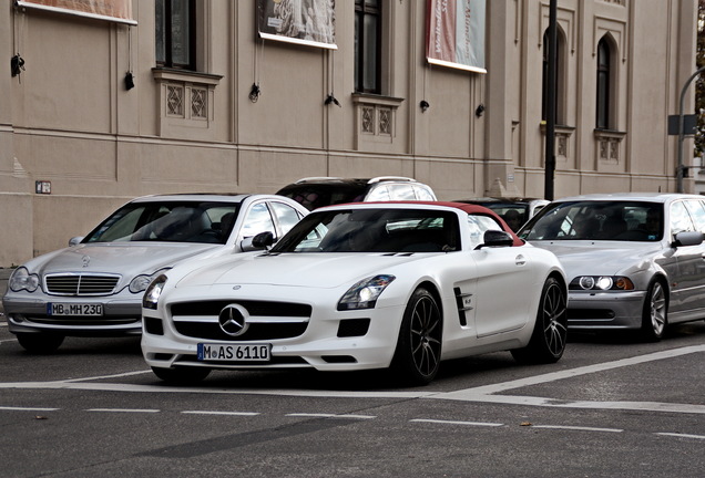 Mercedes-Benz SLS AMG GT Roadster