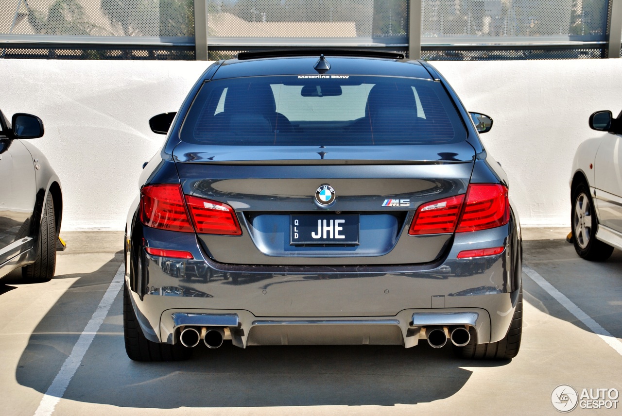 BMW M5 F10 2011