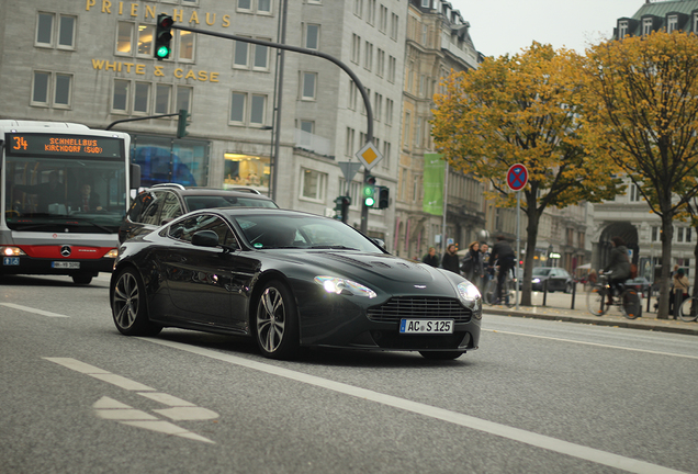 Aston Martin V12 Vantage