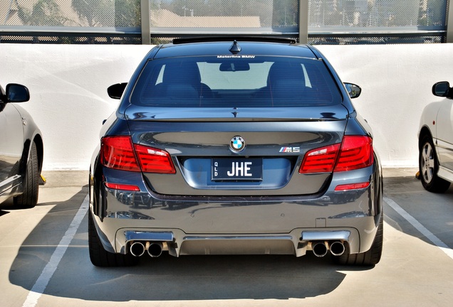 BMW M5 F10 2011