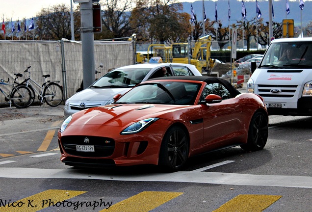 Jaguar F-TYPE S V8 Convertible