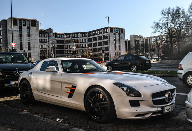 Mercedes-Benz SLS AMG