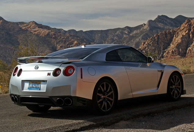 Nissan GT-R 2011