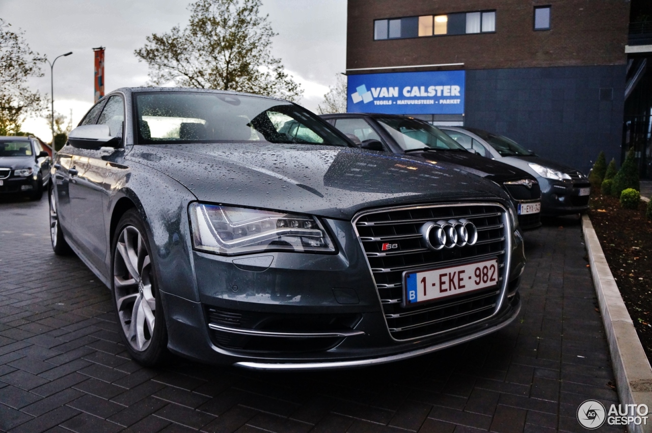 Audi S8 D4