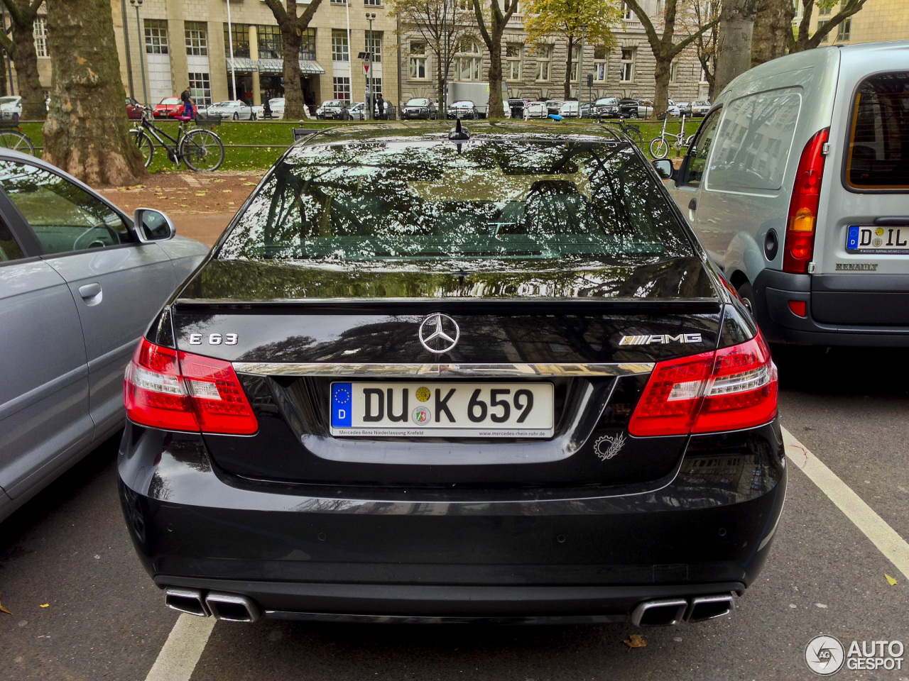 Mercedes-Benz E 63 AMG W212 V8 Biturbo