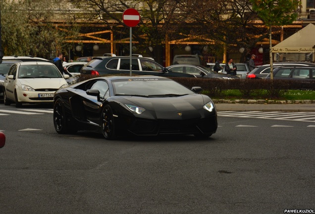 Lamborghini Aventador LP700-4