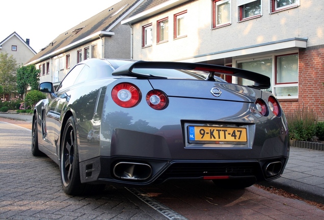 Nissan GT-R 2013