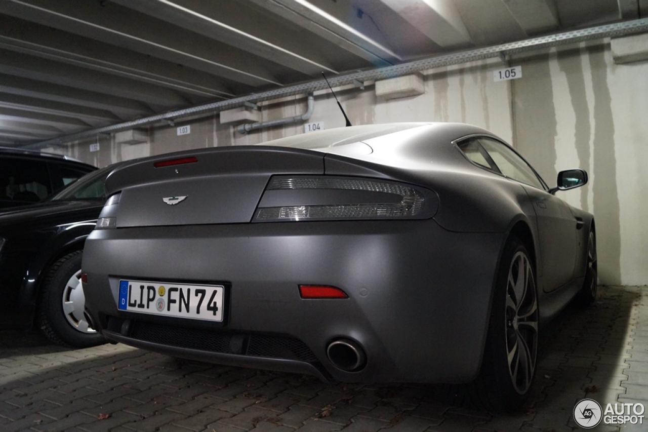 Aston Martin V8 Vantage