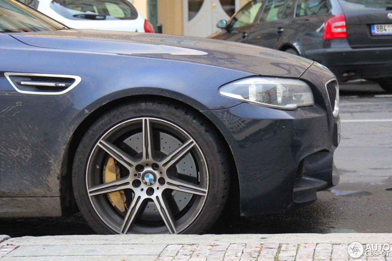 BMW M5 F10 2014 Performance Edition