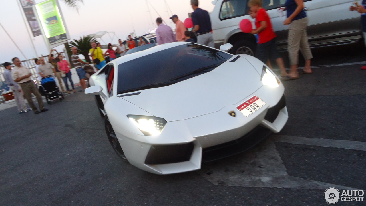 Lamborghini Aventador LP700-4