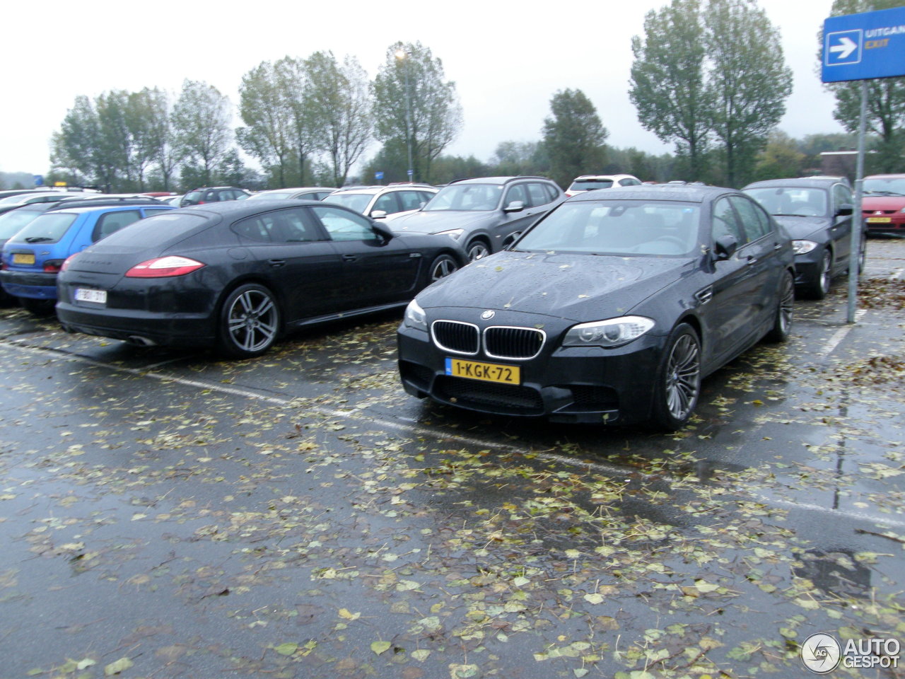 BMW M5 F10 2011