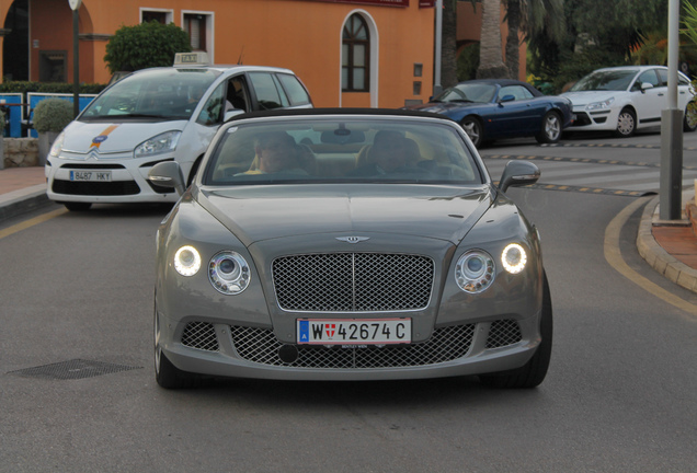 Bentley Continental GTC 2012