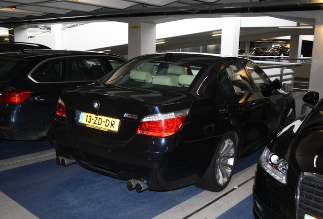 BMW M5 E60 2005