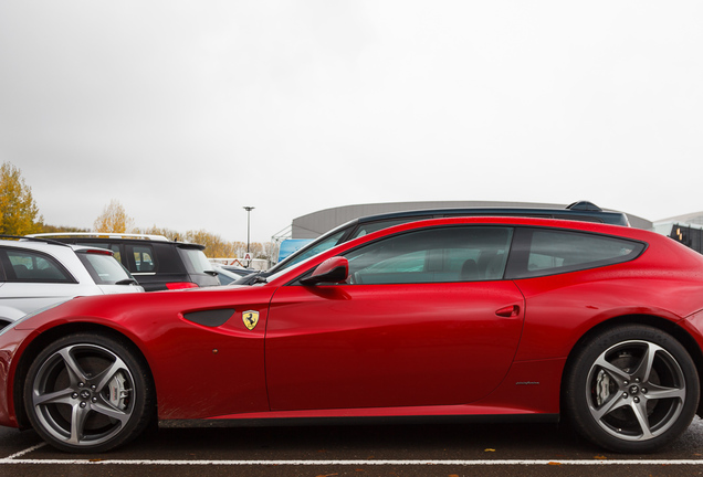 Ferrari FF