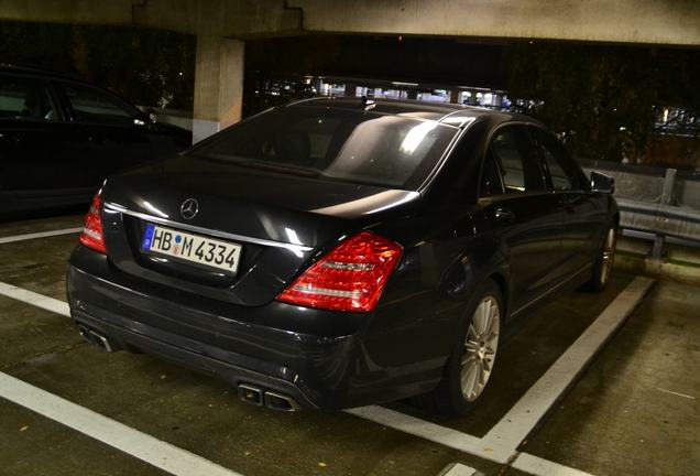 Mercedes-Benz S 63 AMG W221 2011