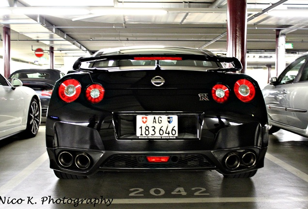 Nissan GT-R