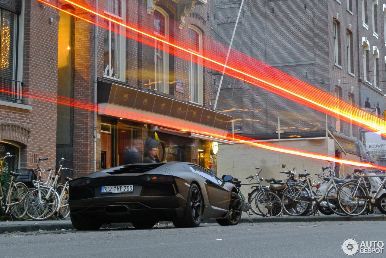 Lamborghini Aventador LP700-4