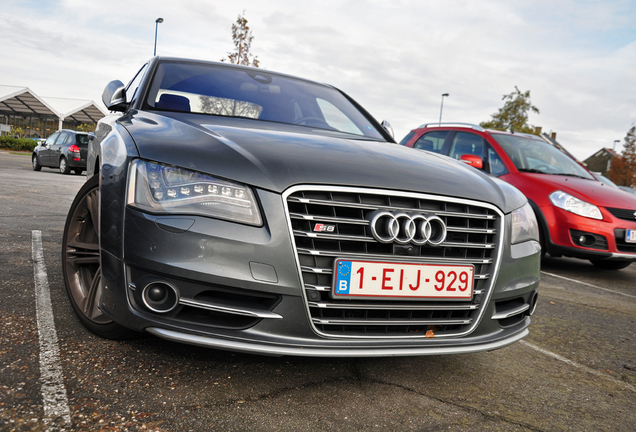 Audi S8 D4