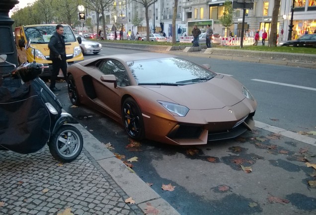 Lamborghini Aventador LP700-4