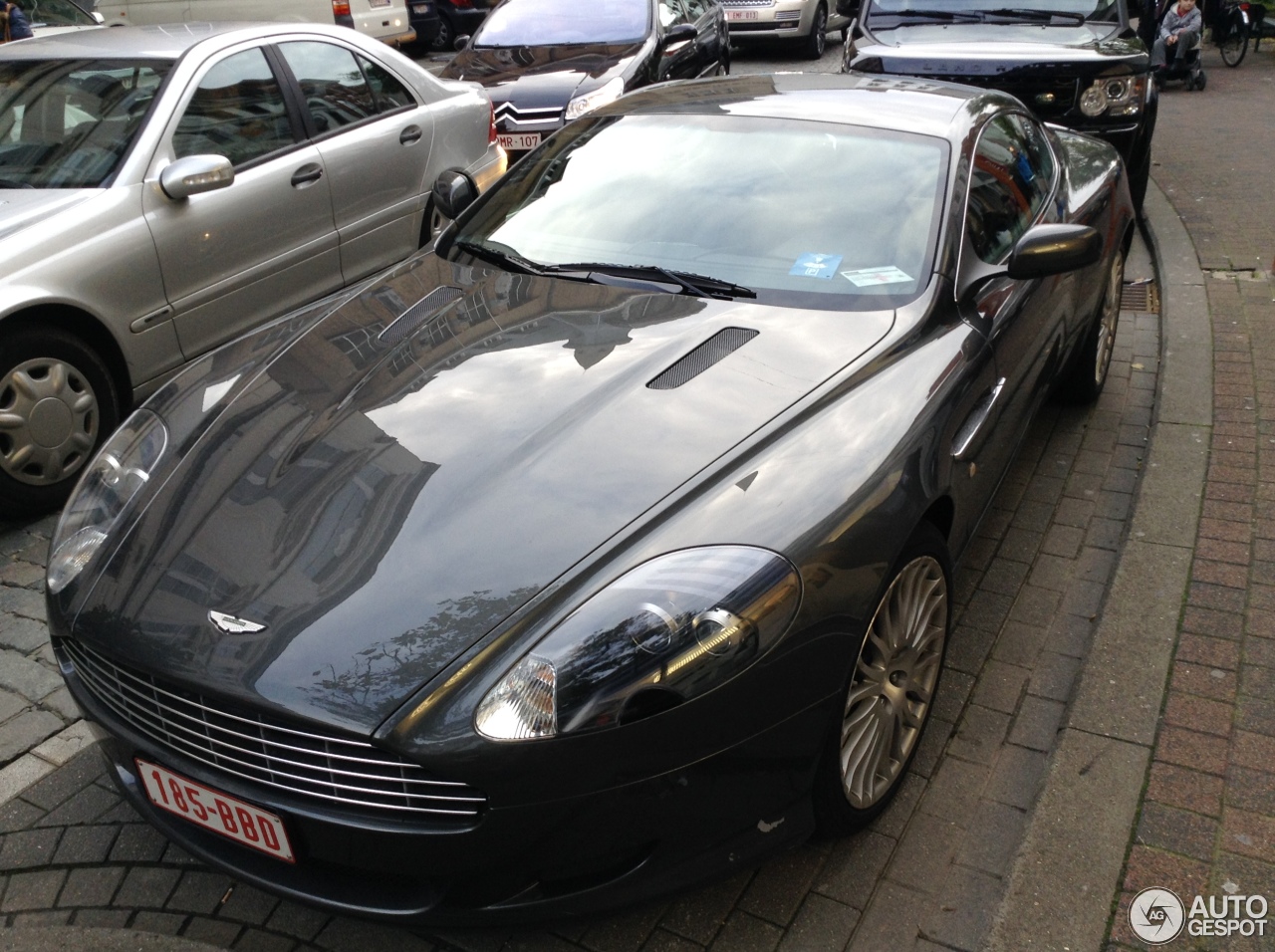 Aston Martin DB9