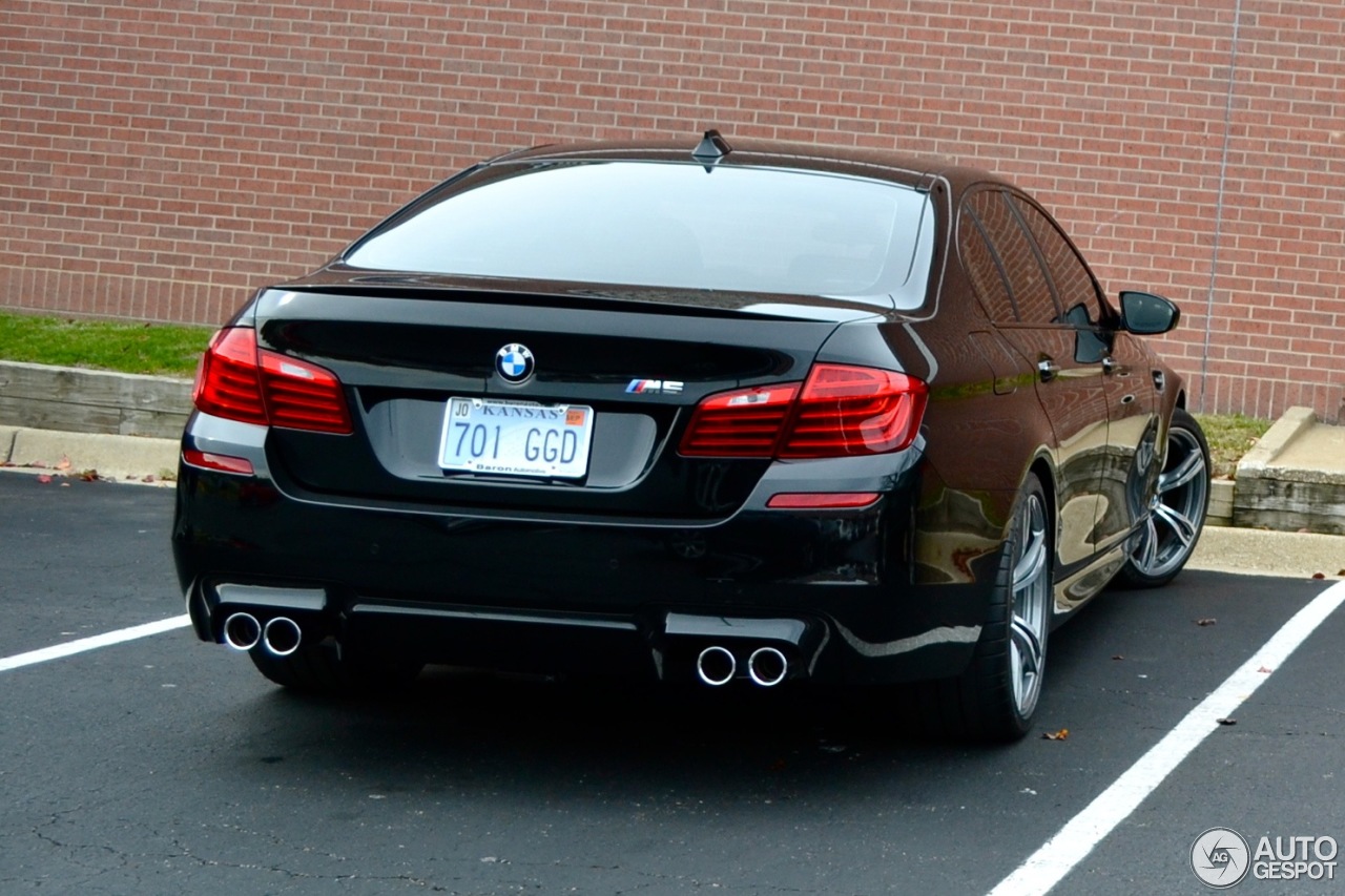 BMW M5 F10 2011