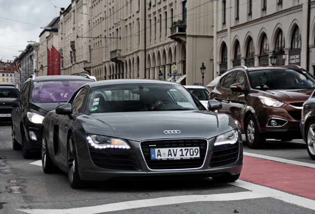 Audi R8